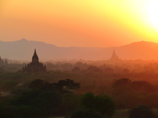 coucher de soleil Bagan