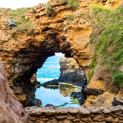 Limestone cliffs at the Grotto, near Port Campbell, Great Ocean Road, Victoria, Australia.