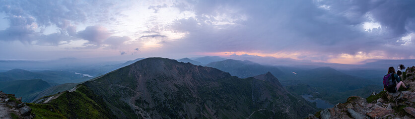 Fototapeta na wymiar Sunrise in Mountains