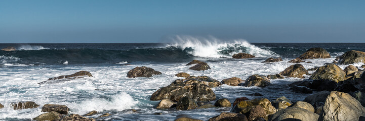 Fototapeta premium Panorama of the ocean surf on the Canary Islands
