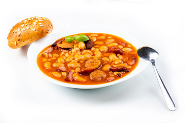 Baked beans with sausage and vegetables