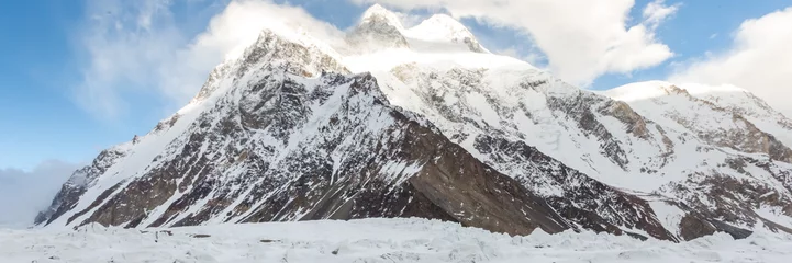 Fotobehang Gasherbrum K2 bergtop, op een na hoogste berg ter wereld, K2 trektocht, Pakistan, Azië