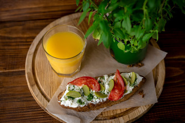  Vegetarian bruschetta. Rustic breakfast in green grass