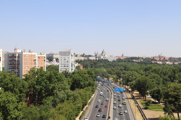 Fototapeta na wymiar Autoroute à Madrid, Espagne