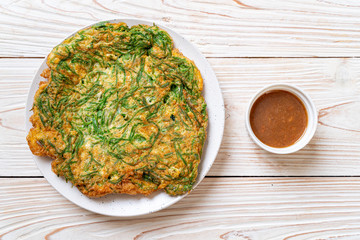  Fried Egg with Climbing Wattle and Spicy Shrimp Paste