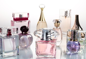 Glass Perfume Bottles - obrazy, fototapety, plakaty