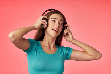 Naklejka premium young woman with headache