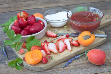 Erdbeer-Aprikosen-Marmelade