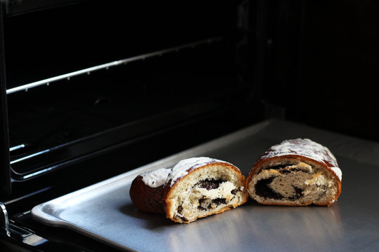 Poppy seed and walnut rolls, traditional Chistmas beigli cake