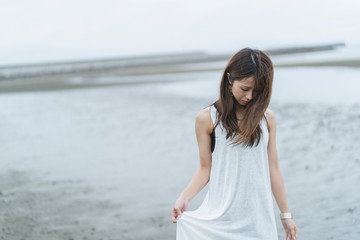 Fototapeta premium 海の女性