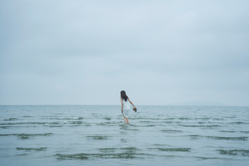 海の女性