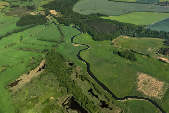 Tollense Fluss bei Neubrandenburg, Mecklenburg-Vorpommern, Deutschland, Luftbild