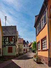 Fototapeta na wymiar In der Altstadt von Lohr am Main in Unterfranken, Bayern, Deutschland 
