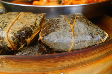 Traditional Chinese snack glutinous rice chicken