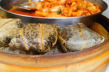 Traditional Chinese snack glutinous rice chicken