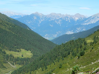 Fototapeta na wymiar View in the Alps