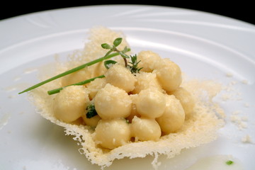 Italian food recipes, dumplings of ricotta cheese.