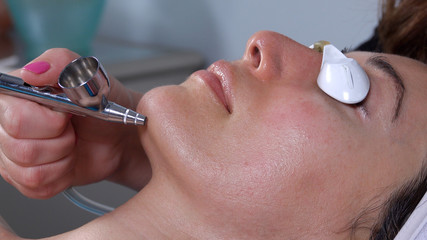 Woman receiving oxygen therapy