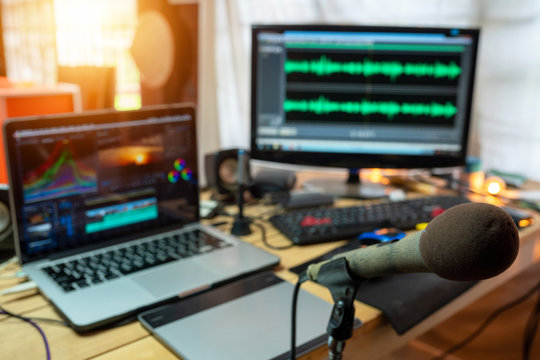 Mic laptop and camera equipment vlog style and create the sound