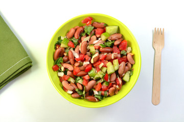 Kidney bean salad prepared with baked kidney bean and vegetables