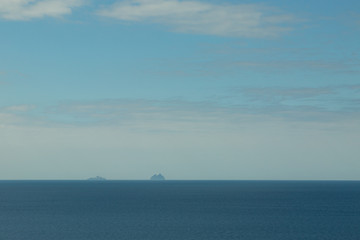 Fototapeta na wymiar view of the Skelligs