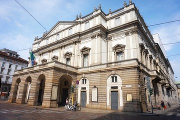 Obraz premium Exterior of the theater of the opera La Scala in Milan