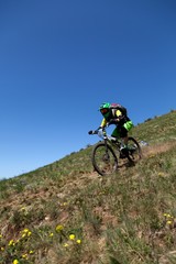Obraz na płótnie Canvas Mountain biker