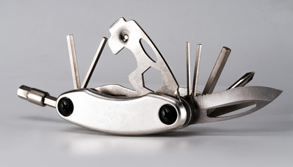 reversible cycling tool