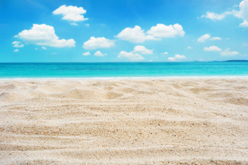 Fototapeta na wymiar sand beach with sky
