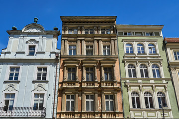 Fototapeta na wymiar facades of historic houses on the Old Market Square in Poznan..