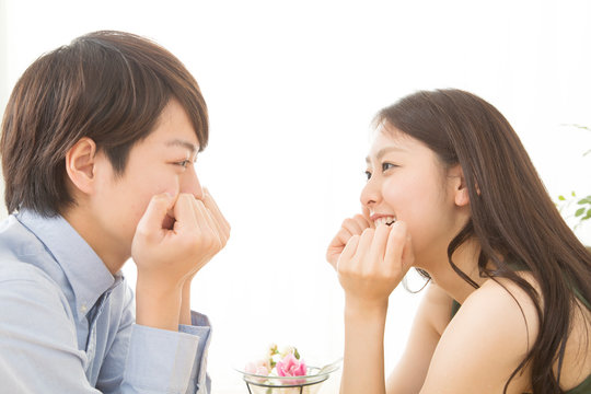 向き合う の画像 7 258 件の Stock 写真 ベクターおよびビデオ Adobe Stock