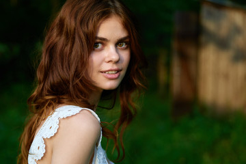 Naklejka premium portrait of young woman