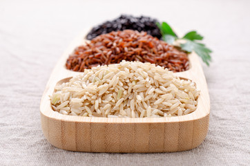 Mix of unpolished rice