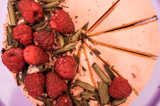 Himbeertorte mit Schokoladensplitter