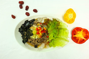 시원한 모밀국수