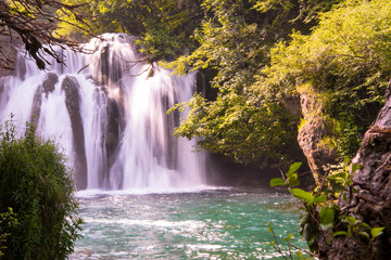 Fototapeta na wymiar beautiful waterfall