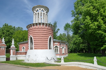 Moscow, Russia - may 20, 2019: Tower with guard at the entrance gate of the estate Vorontsovo