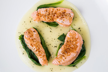  Grilled salmon with vegetables and bean cream