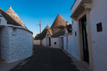 Fototapeta na wymiar The traditional Trulli houses in Alberobello city, Apulia, Italy