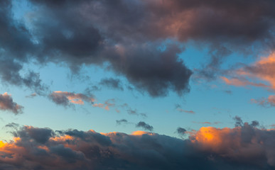 Obraz na płótnie Canvas Sky with dramatic clouds