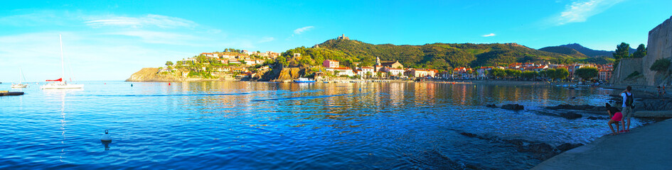 Fototapeta na wymiar Panoramique Collioure côté plage