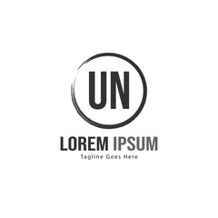 Obraz premium UN Letter Logo Design. Creative Modern UN Letters Icon Illustration