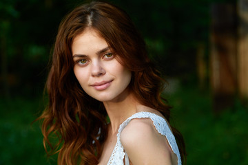 Naklejka premium portrait of young woman