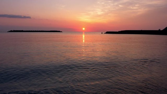 Sunrise over a Sea (real time with audio)