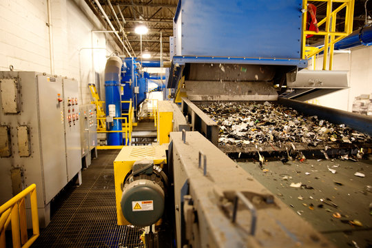 Recycling machine processing materials