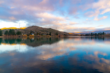 Fototapeta premium Lake, Cromwell, New Zealand