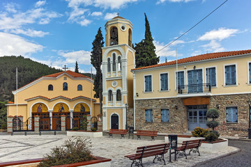 Naklejka premium Street and old house in old town of Xanthi, Greece