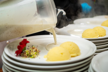 Posiłki i dania w restauracji