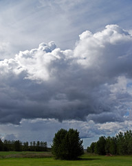 Obraz premium Raincloud approaching campsite in Iceland