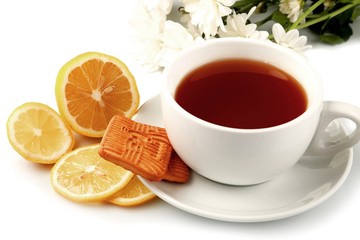 Tea and crumpets with lemon